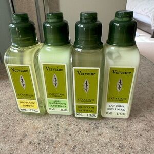 L’OCCITANE travel kit